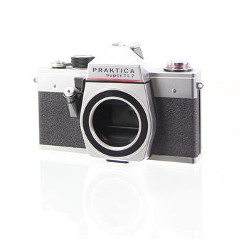 KW (KameraWerkstatten) Praktica Super TL2 body 