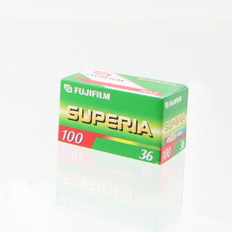 EXPIRED Fujifilm superia 00 film 135/36 (Exp date 08/2007)