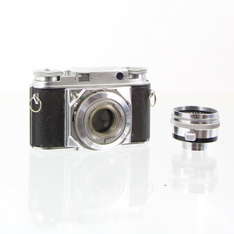 Voigtl&auml;nder Prominent 35mm rangefinder camera