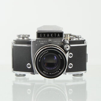 Ihagee Exakta Varex IIa with Jena Pancolar 50mm f/2