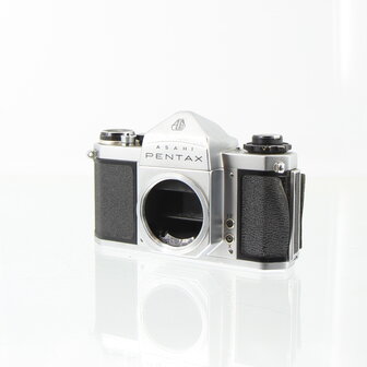Asahi :  Pentax SV (chrome) with Super-Takumar 1:1.8/55 lens