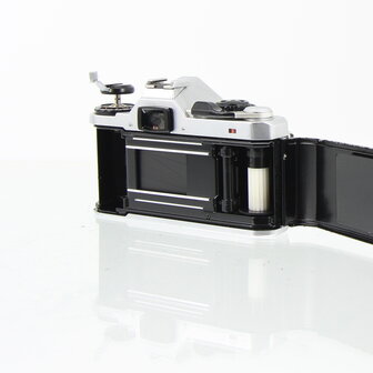 Pentax ME met Tamron BBAR Multi C 28mm f/2.8