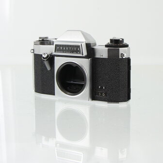 Praktica Nova IB
