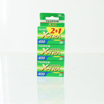 Expired Fujifilm Superia X-tra 400 135/36 3-pak 