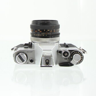 Canon AE-1 met Canon FD  lens 50mm 1:1.8