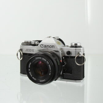 Canon AE-1 met Canon FD  lens 50mm 1:1.8 originele doos