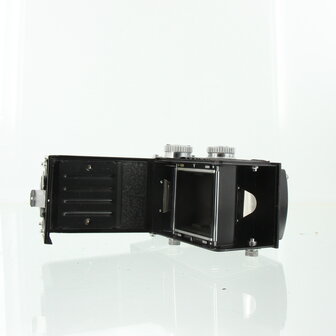 Prince Junior TLR met Tri-Lausar 80mm f/3.5