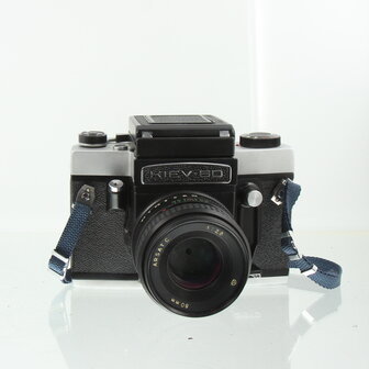 Kiev 60 met Arsat C 80mm f/2.8