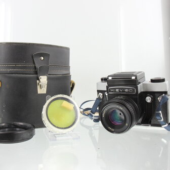 Kiev 60 met Arsat C 80mm f/2.8