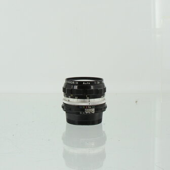 Nikon Nikkor-H Auto 28mm f/3.5