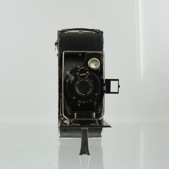 Vintage Vouwcamera met Meyer-G&ouml;rlitz Trioplan 12cm f/6.3 in Vario Sluiter