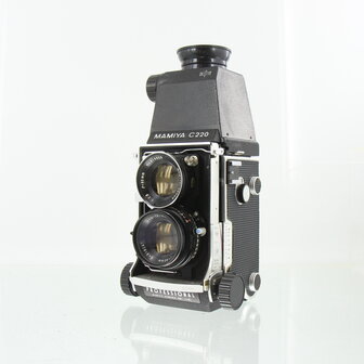 Mamiya C220 Professional met Mamiya-Sekor 80mm f/2.8 Blue Dot &amp; Porroflex