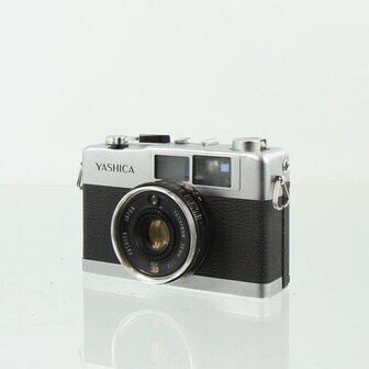 Yashica 35-ME 35mm f/2.8