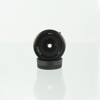 Nikon AF Nikkor 28mm f/2.8 D