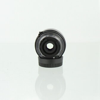Nikon AF Nikkor 28mm f/2.8 D