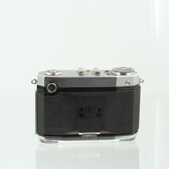 Zeiss Ikon Contessa with Zeiss-Opton Tessar 45mm f/2.8
