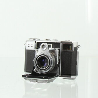 Zeiss Ikon Contessa with Zeiss-Opton Tessar 45mm f/2.8