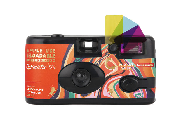 NEW Lomography Simple Use Reloadable Film Camera Optimistic Ox Edition