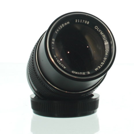 Olympus OM sytem AUTO-T lens 135mm 1:3.5