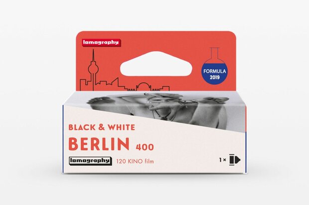 Berlin Kino B&W 120 ISO 400