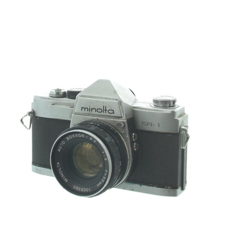 Minolta :  Minolta SR-1 chrome met Auto Rokkor-PF lens 1:2 53mm