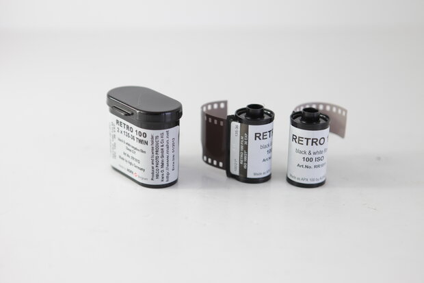 Expired Agfa Retro 100 2x135-36 Twin pack black&white negative film