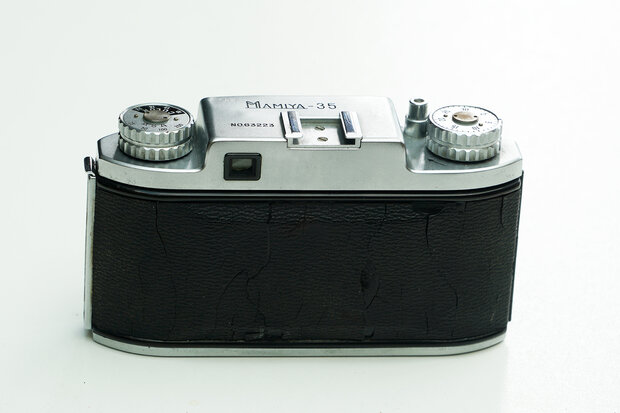 MAMIYA 35 MODEL II – MAMIYA’S 35MM doorbraak