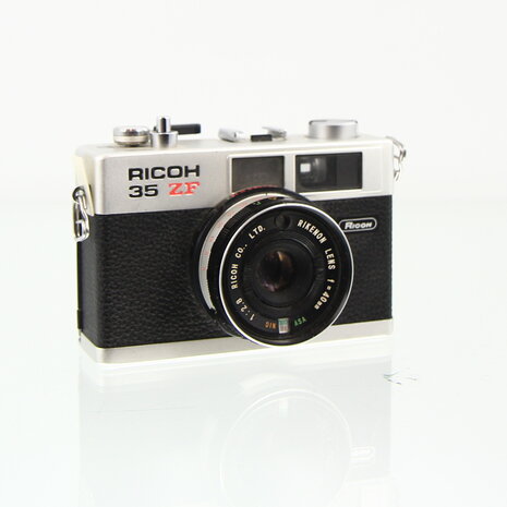 Ricoh - 35 ZF