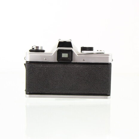 KW (KameraWerkstatten) :  Praktica LLC met Pentacon electric 2.8/135 lens