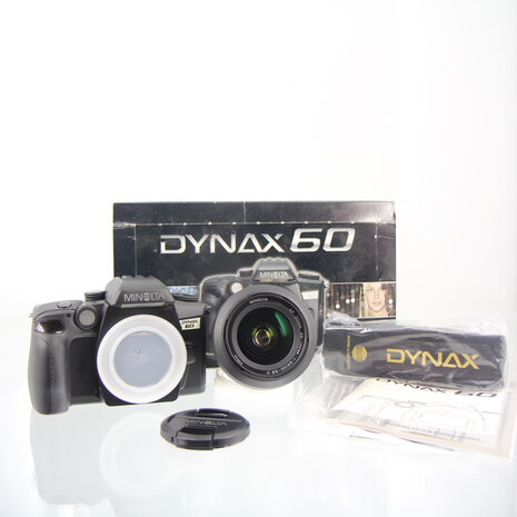 Nieuw (oude stock) Minolta Dynax 60 + AF 28-100 / 3.5-5.6 (D) lens