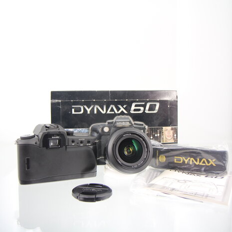 Nieuw (oude stock) Minolta Dynax 60 + AF 28-100 / 3.5-5.6 (D) lens