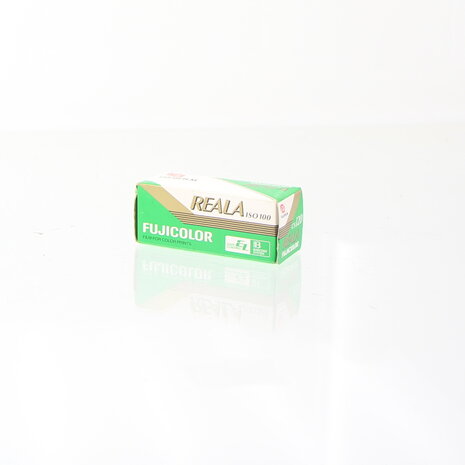 EXPIRED Fujicolor Reala ISO 100 120film (Exp date 09/2001)