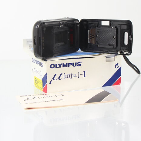 In doos Olympus  Mju I point and shoot camera