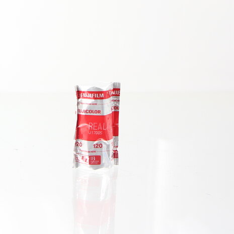 EXPIRED Fujifilm fujicolor Reala 100 120 film (exp date 2001-5)