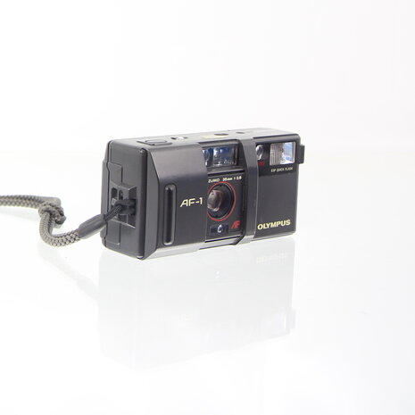 Olympus :  AF-1 (infinity) point and shoot camera