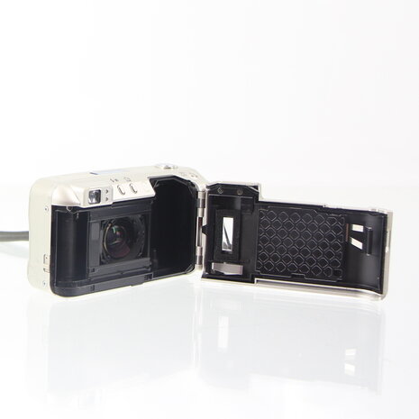 Minolta 150 Riva Zoom point and shoot camera