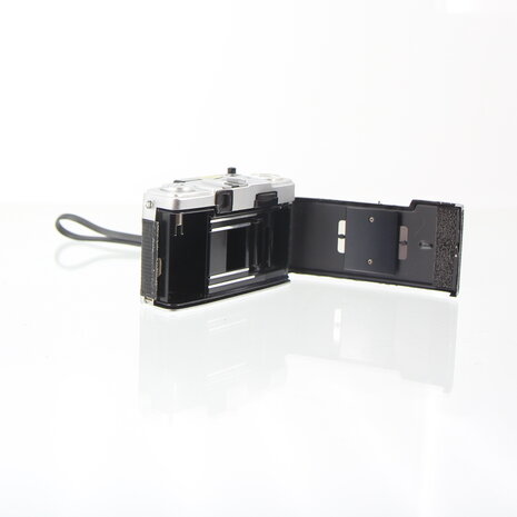 Olympus Pen EE-3 half frame 35mm camera