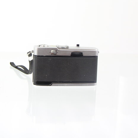 Olympus TRIP 35 point-and-shoot viewfinder camera