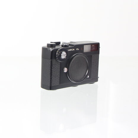 Zwarte Leica CL meetzoeker camera