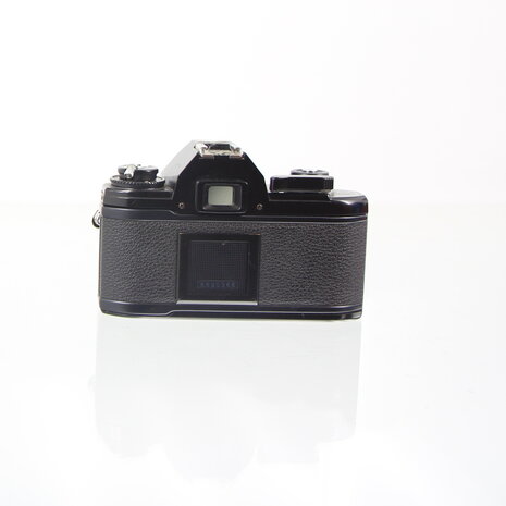 Nikon EM zwarte met Nikon lens series E 50mm 1.8 pancake lens