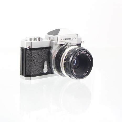 Nikon Nikkormat FTN met Nikkor-H.C 1:2 f=50mm lens