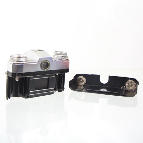 Zeiss Ikon - Contarex Bullseye met Planar 50mm F2