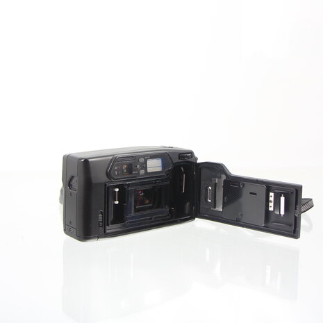 Pentax Zoom 90 point and shoot camera