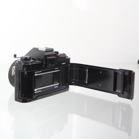 Canon A-1 black 35 MM SLR Camera met lichtsterke Canon lens FD 50mm 1:1.4