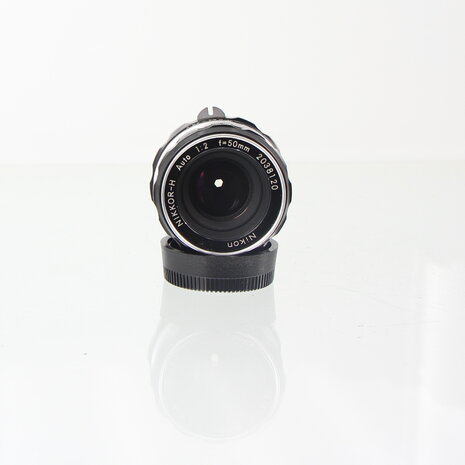 Nikon nikkor-h auto 50mm 1:2 (pre AI) lens