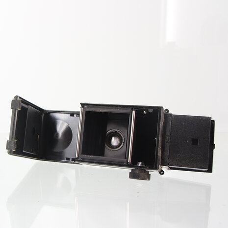 Gomz Lubitel 2 tlr medium format camera