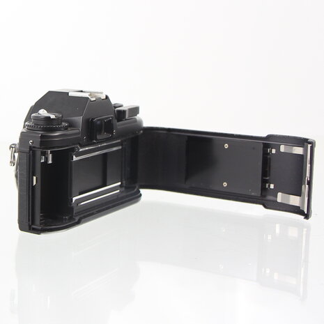 Zwarte Nikon EM slr 35mm camera body