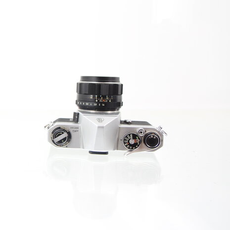 Asahi Pentax spotmatic (SP) met Super-Multi-Coated Takumar lens 1:1.4/50