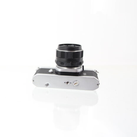 Asahi Pentax spotmatic (SP) met Super-Multi-Coated Takumar lens 1:1.4/50
