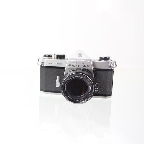 Asahi Pentax spotmatic (SP) met Super-Multi-Coated Takumar lens 1:1.4/50